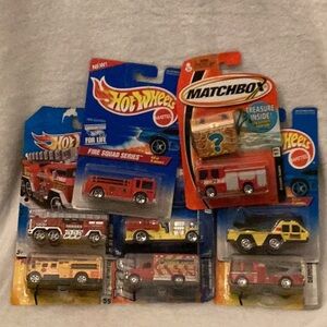 Hot Wheels Matchbox Fire & Emergency Vehicles 
~ Set of 8 ~ Cards w/wear Rescue